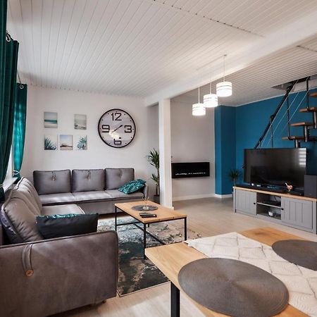 Апартаменты Apartament Livia Dwupoziomowy , Klimatyzacja , Wi-Fi Свиноуйсьце Экстерьер фото