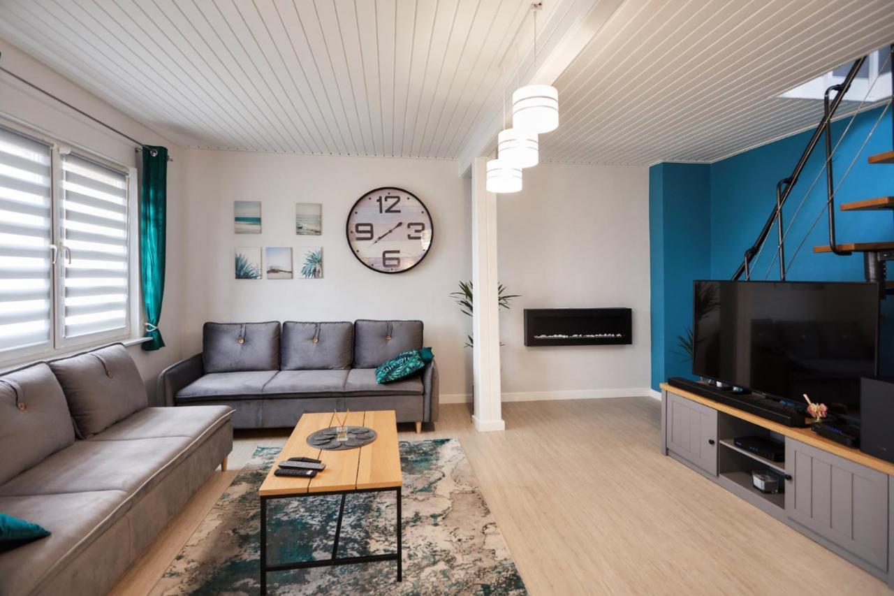 Апартаменты Apartament Livia Dwupoziomowy , Klimatyzacja , Wi-Fi Свиноуйсьце Экстерьер фото