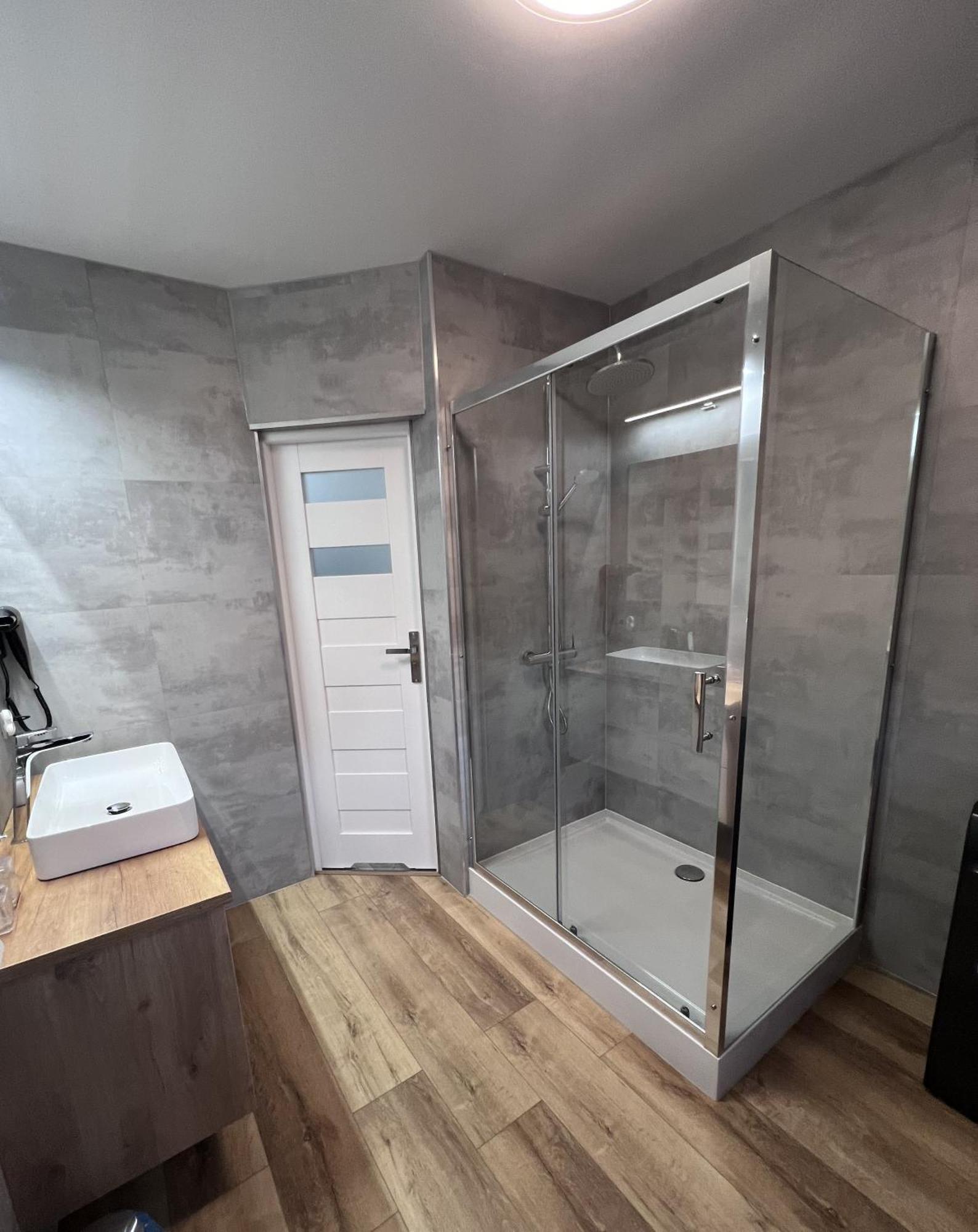 Апартаменты Apartament Livia Dwupoziomowy , Klimatyzacja , Wi-Fi Свиноуйсьце Экстерьер фото